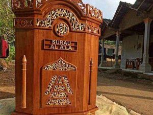 Mimbar Masjid Majalengka Ukiran Mewah