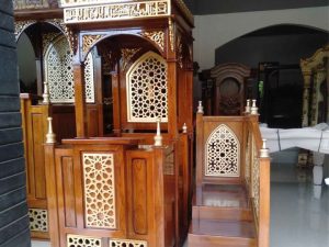 Mimbar Masjid Atap Kubah Ukiran Jepara