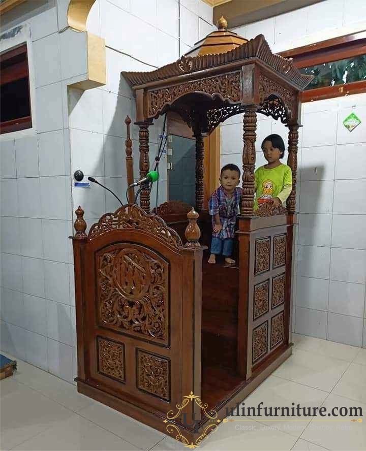 Mimbar Masjid Gresik Mewah Atap Kubah