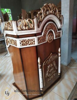 Mimbar Masjid Jombang Ukir Istimewa