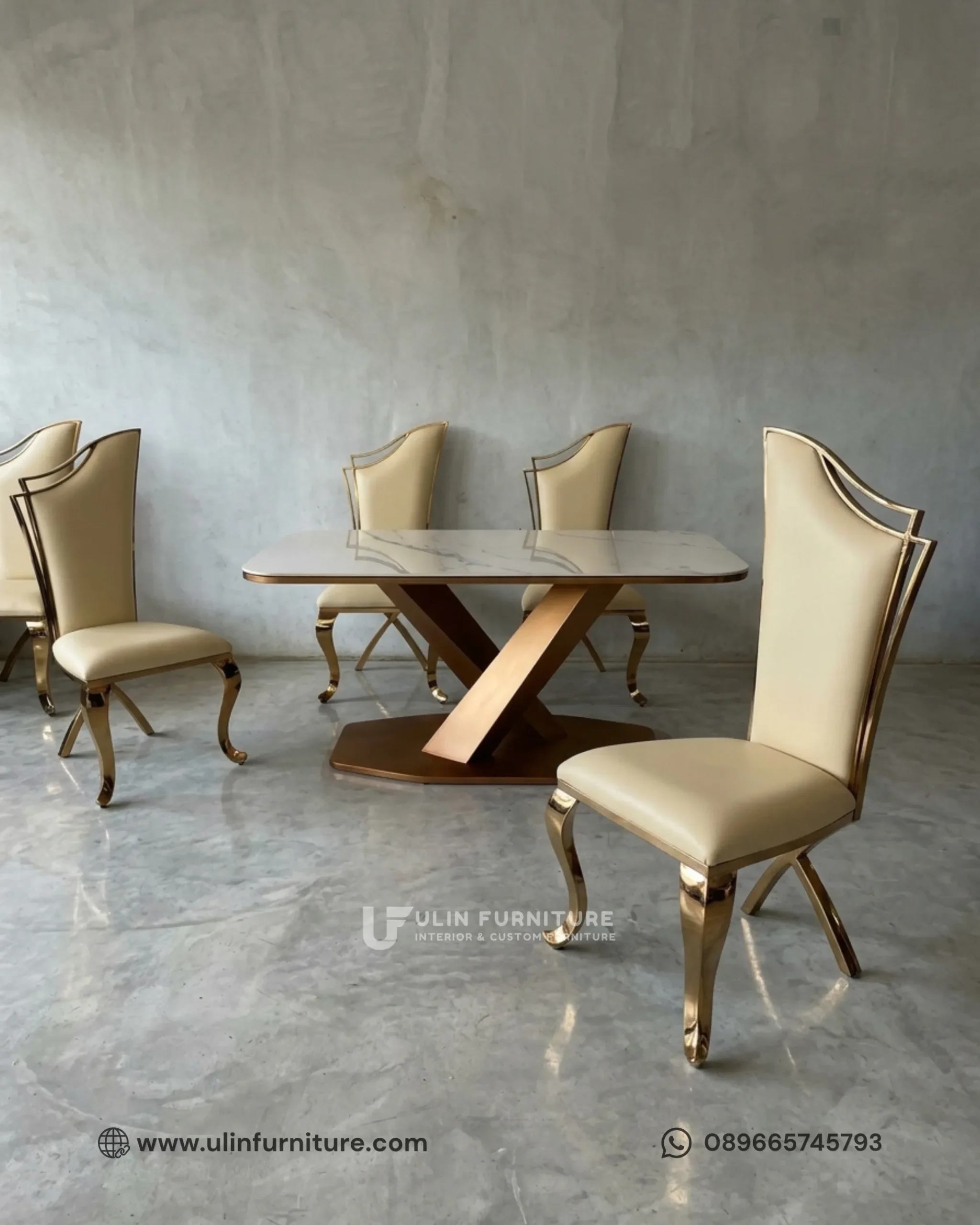 Meja Makan Marmer Kaki X Stainless Gold